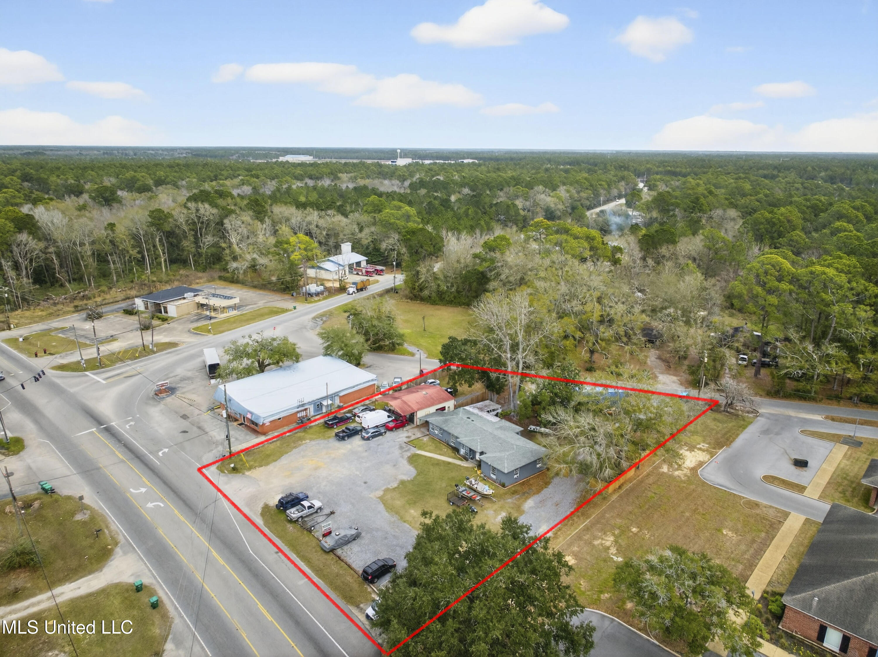 7621 Elder Ferry Road Moss Point, MS 39563 - Photo 37 of 41 7621ElderFerryRd-38