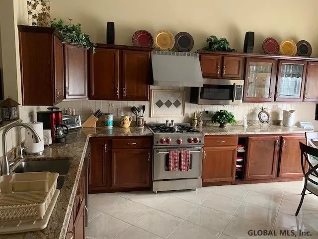 $2,500 | 16 Claire Pass, Saratoga Springs, NY 12866