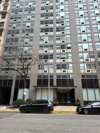 $1,750 | 253 East Delaware Place, Unit 6E, Chicago, IL 60611
