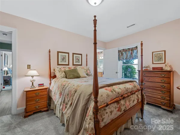 $998,000 | 288 Hawks Point Drive, Zirconia, NC 28790