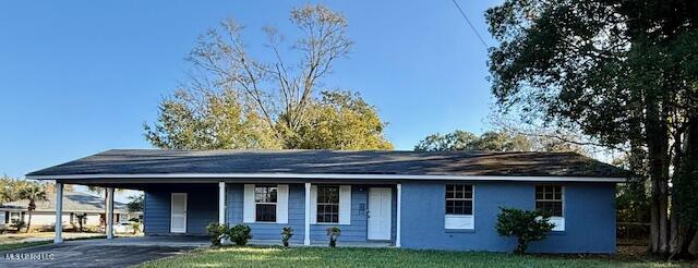 2719 Dantzler Street Moss Point, MS 39563 - Photo 1 of 10 Dantzler Front of House