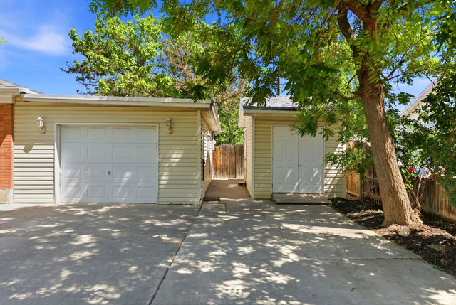 413 East 9120th Street South Sandy, UT 84070 - Photo 6 of 53