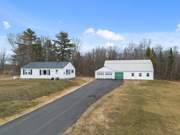 $279,000 | 231 Mutton Lane, Clinton, ME 04927