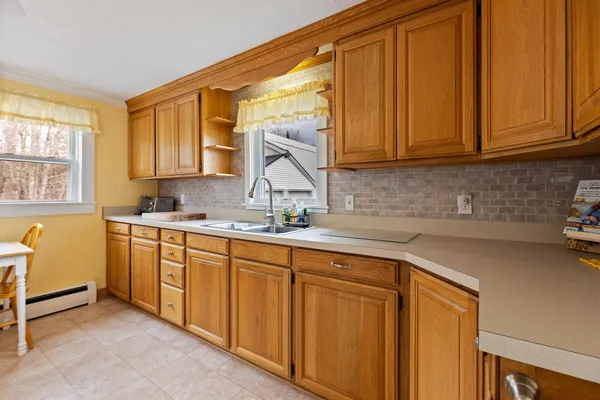 $279,000 | 231 Mutton Lane, Clinton, ME 04927