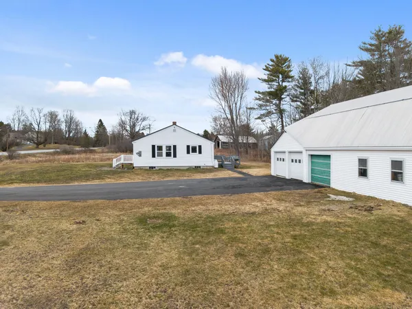 $279,000 | 231 Mutton Lane, Clinton, ME 04927