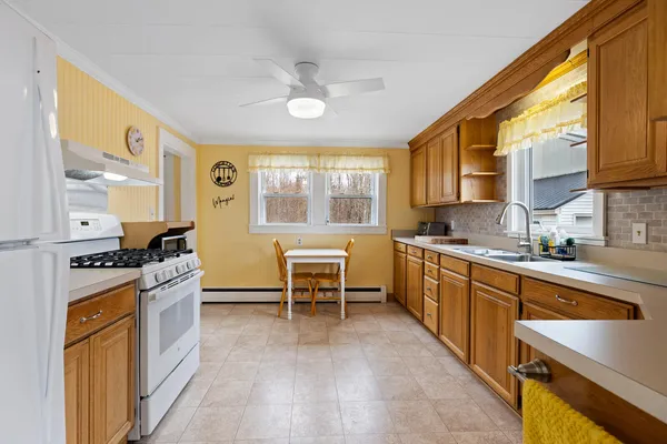 $279,000 | 231 Mutton Lane, Clinton, ME 04927