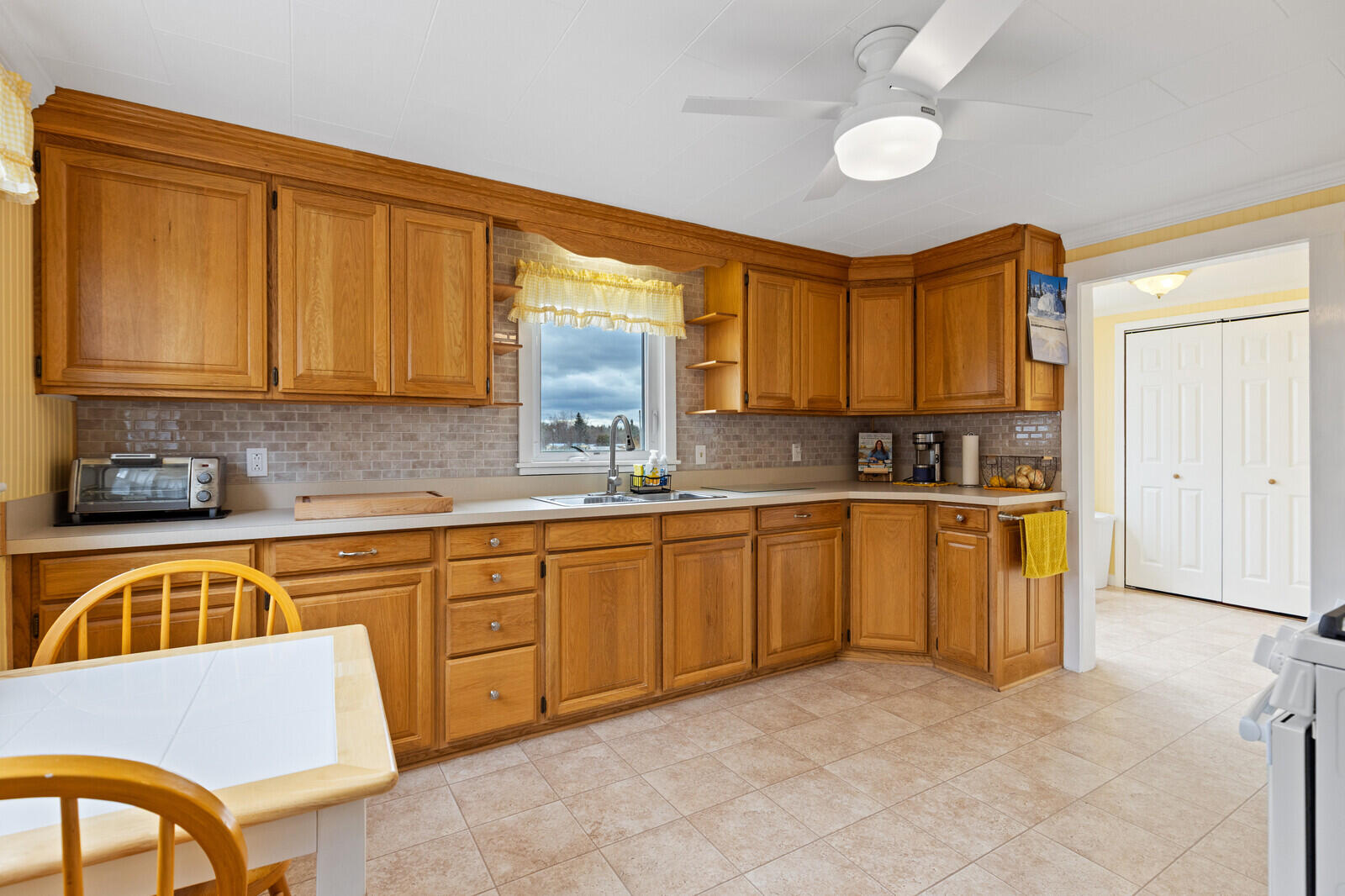 231 Mutton Lane Clinton, ME 04927 - Photo 10 of 36 10 kitchen