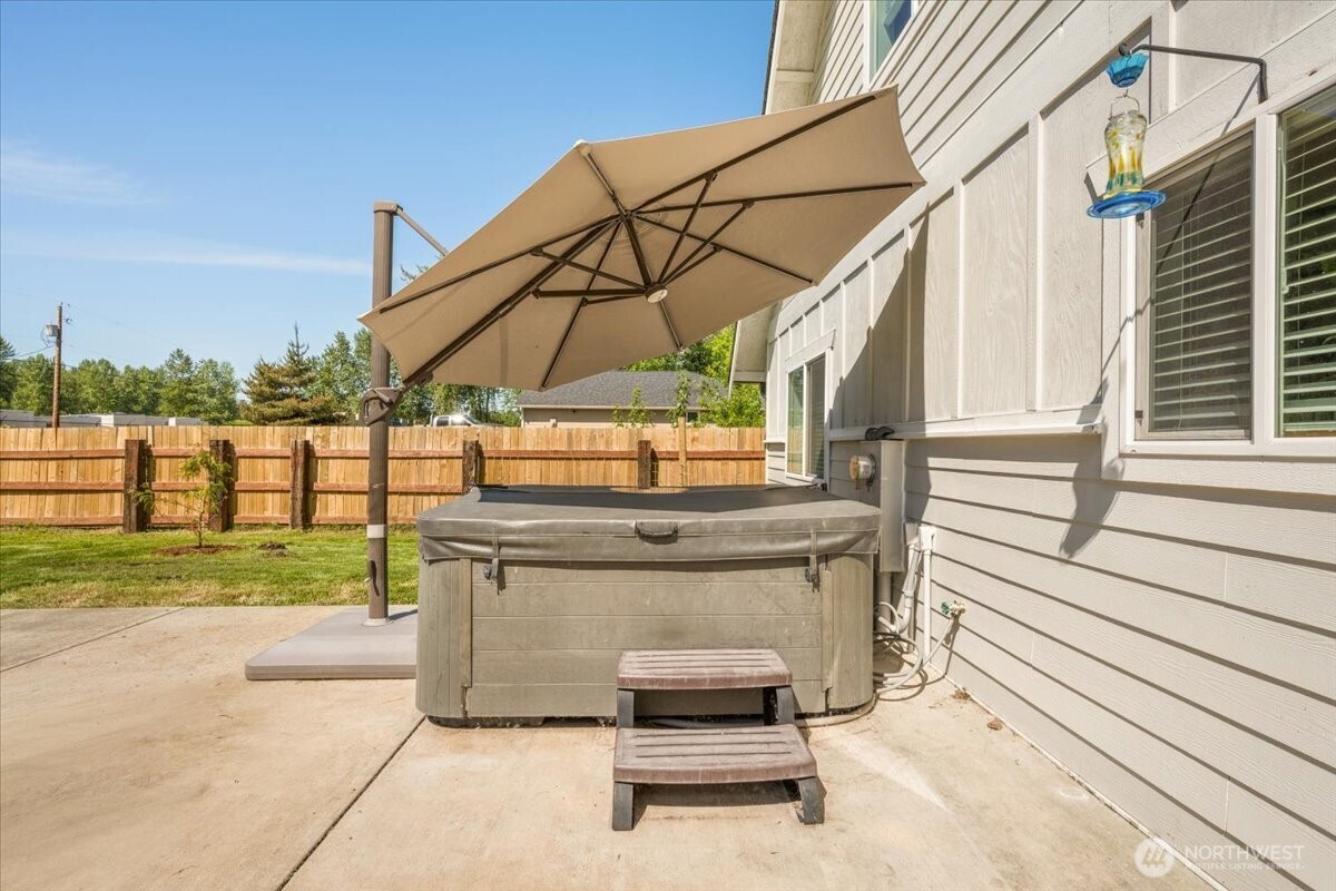 26709 Entwhistle Road East Buckley, WA 98321 - Photo 32 of 40 a view of backyard with outdoor seating