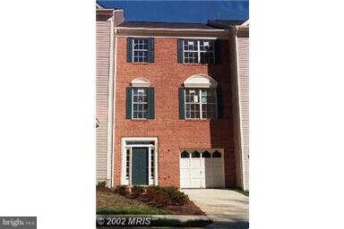 13205 Fox Ripple Lane Herndon, VA 20171 - Photo 1 of 22 Exterior (Front)
