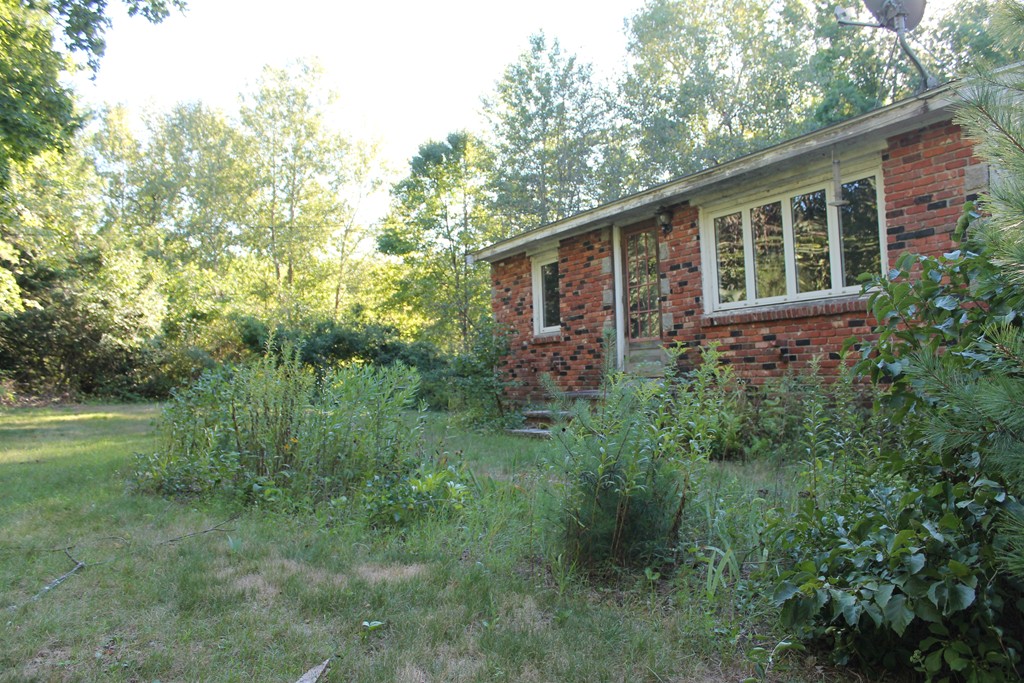 125 Maple Street Carlisle, MA 01741 - Photo 14 of 16