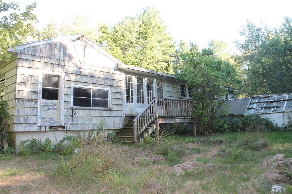 125 Maple Street Carlisle, MA 01741 - Photo 6 of 16