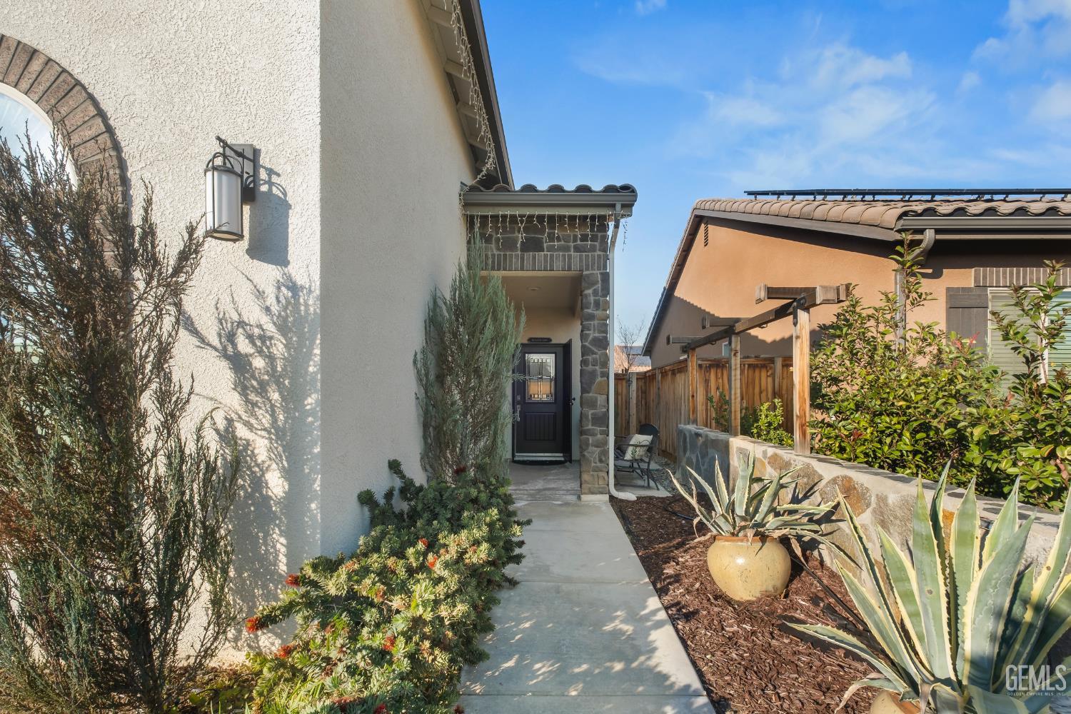 Undisclosed Address Shafter, CA 93263 - Photo 4 of 38 a view of balcony with furniture