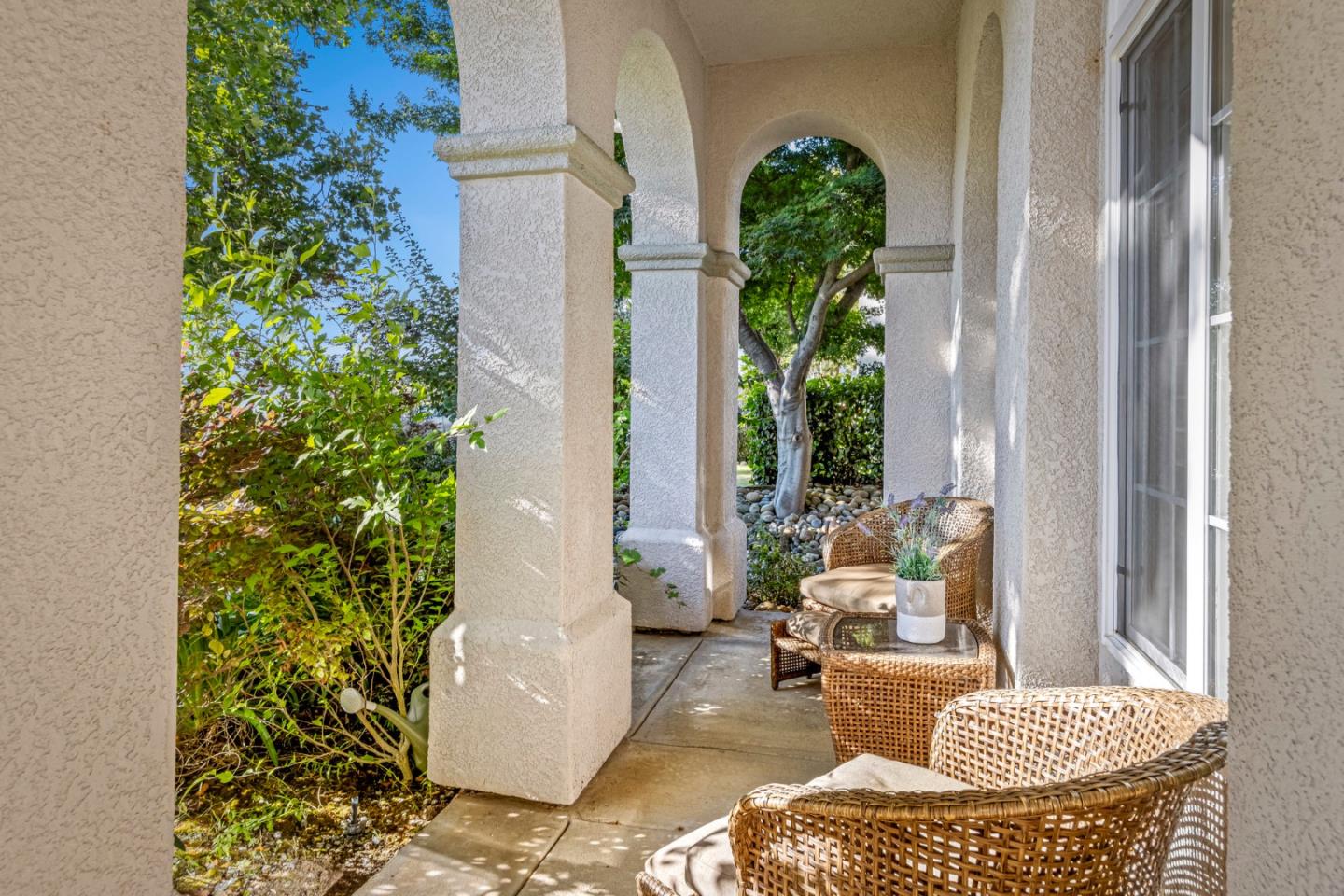 1937 St Andrews Circle Gilroy, CA 95020 - Photo 6 of 64 a living room with furniture