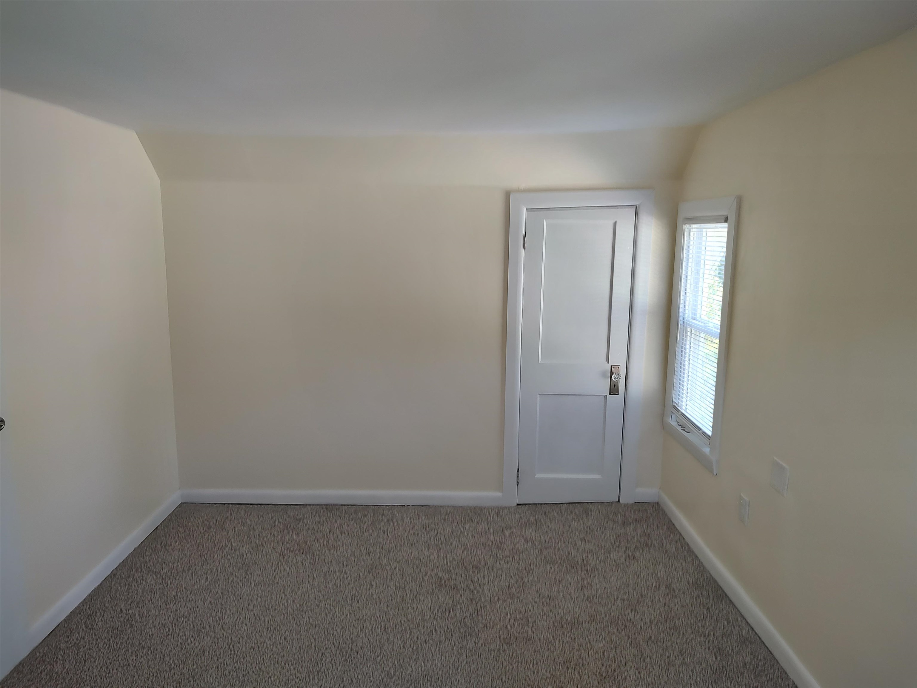 43 Meadow Road South Burlington, VT 05403 - Photo 12 of 17 Gallery Image 12