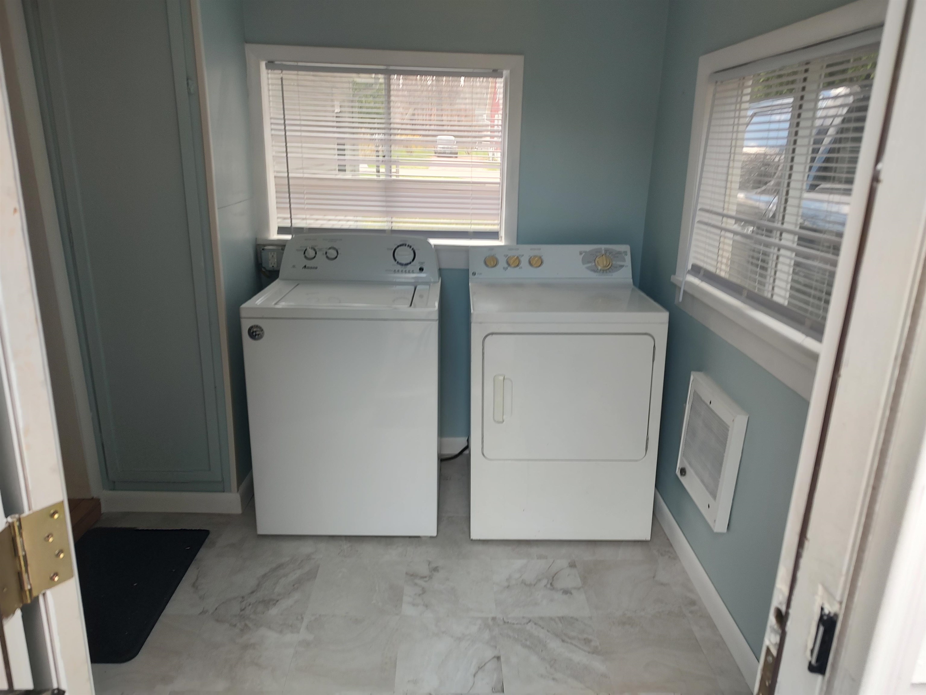 43 Meadow Road South Burlington, VT 05403 - Photo 8 of 17 Gallery Image 8