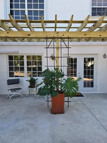 $2,150 | 6920 Southwest 82nd Court, Unit 2, Miami, FL 33143