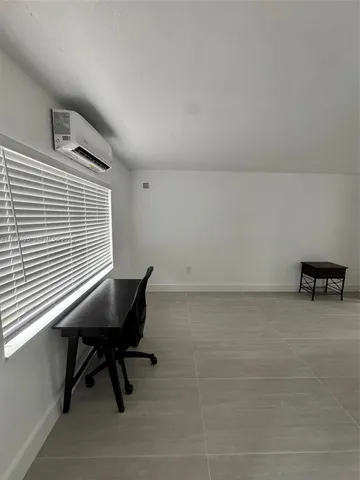 $2,150 | 6920 Southwest 82nd Court, Unit 2, Miami, FL 33143