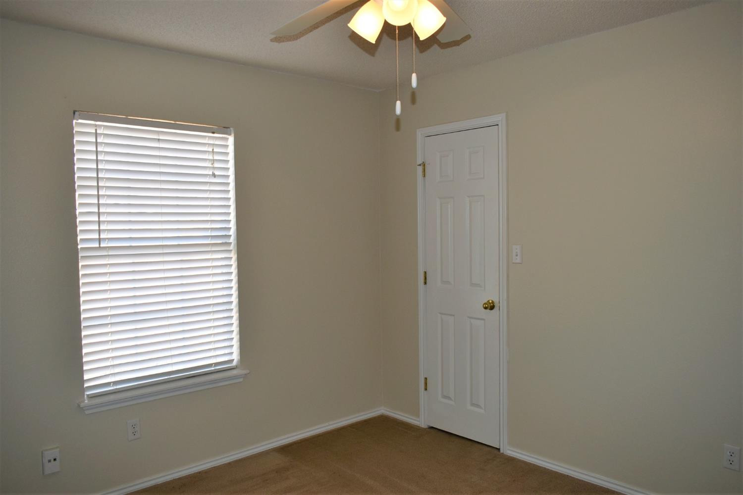 2914 88th Street Lubbock, TX 79423 - Photo 16 of 23 Photo 13