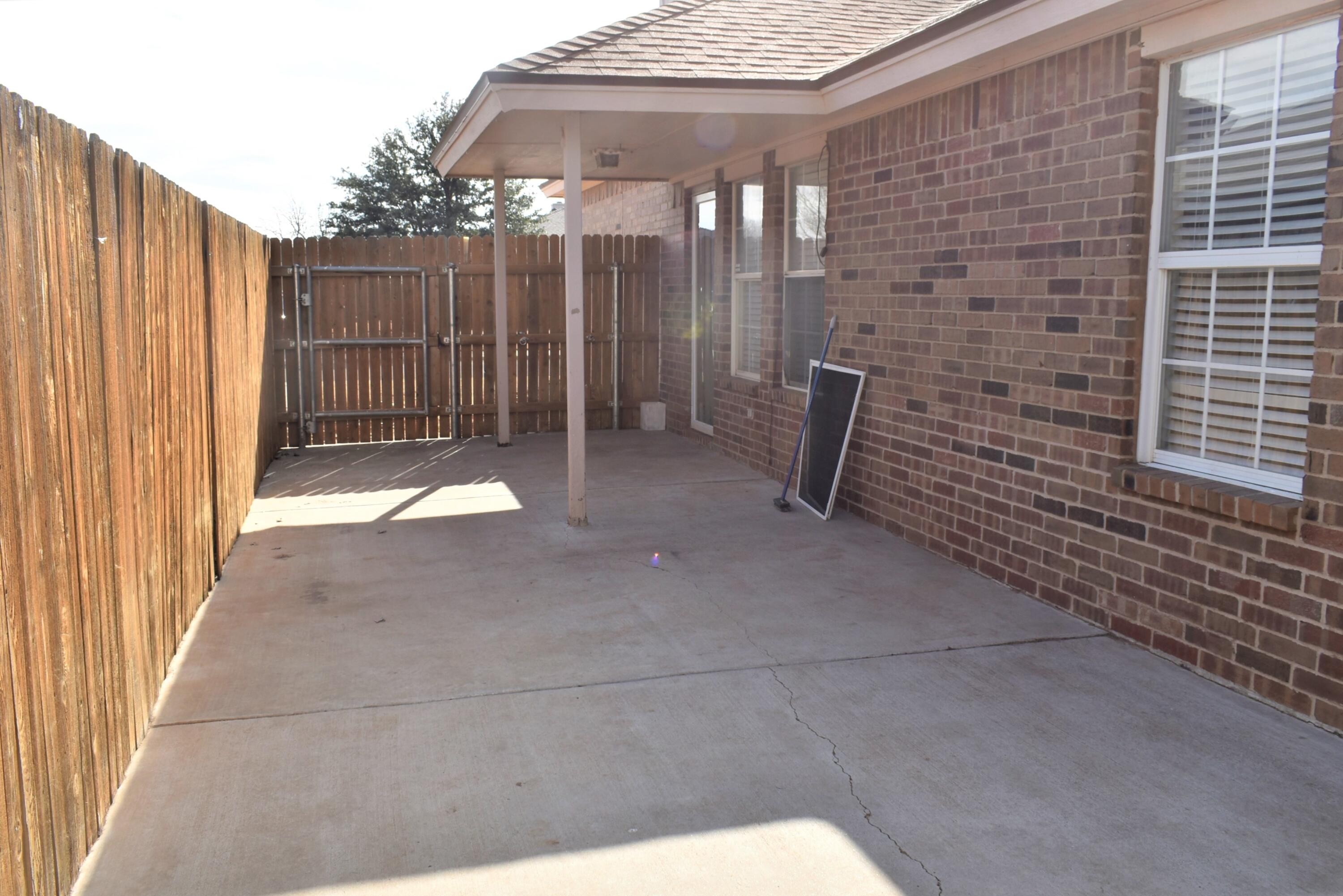 2914 88th Street Lubbock, TX 79423 - Photo 19 of 20 large patio
