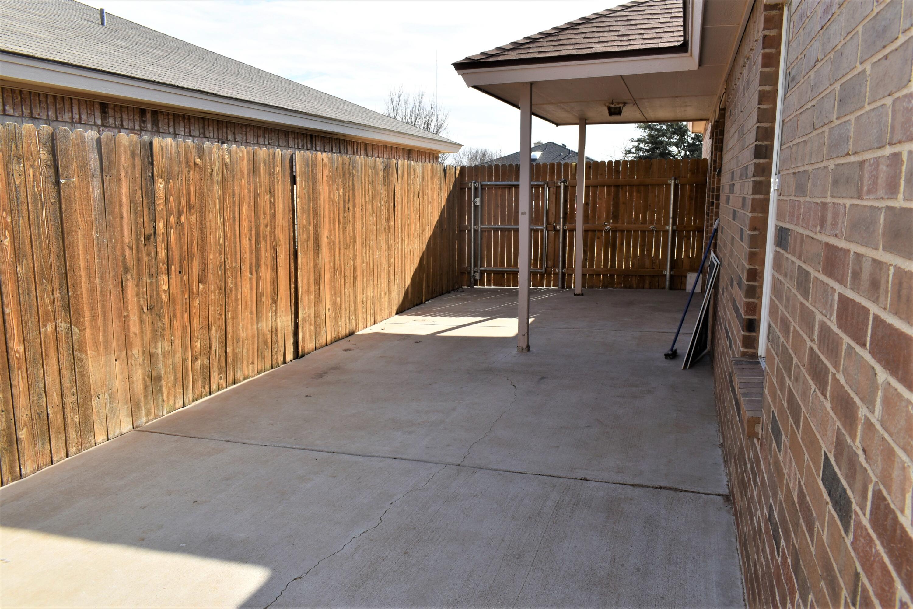 2914 88th Street Lubbock, TX 79423 - Photo 20 of 20 patio