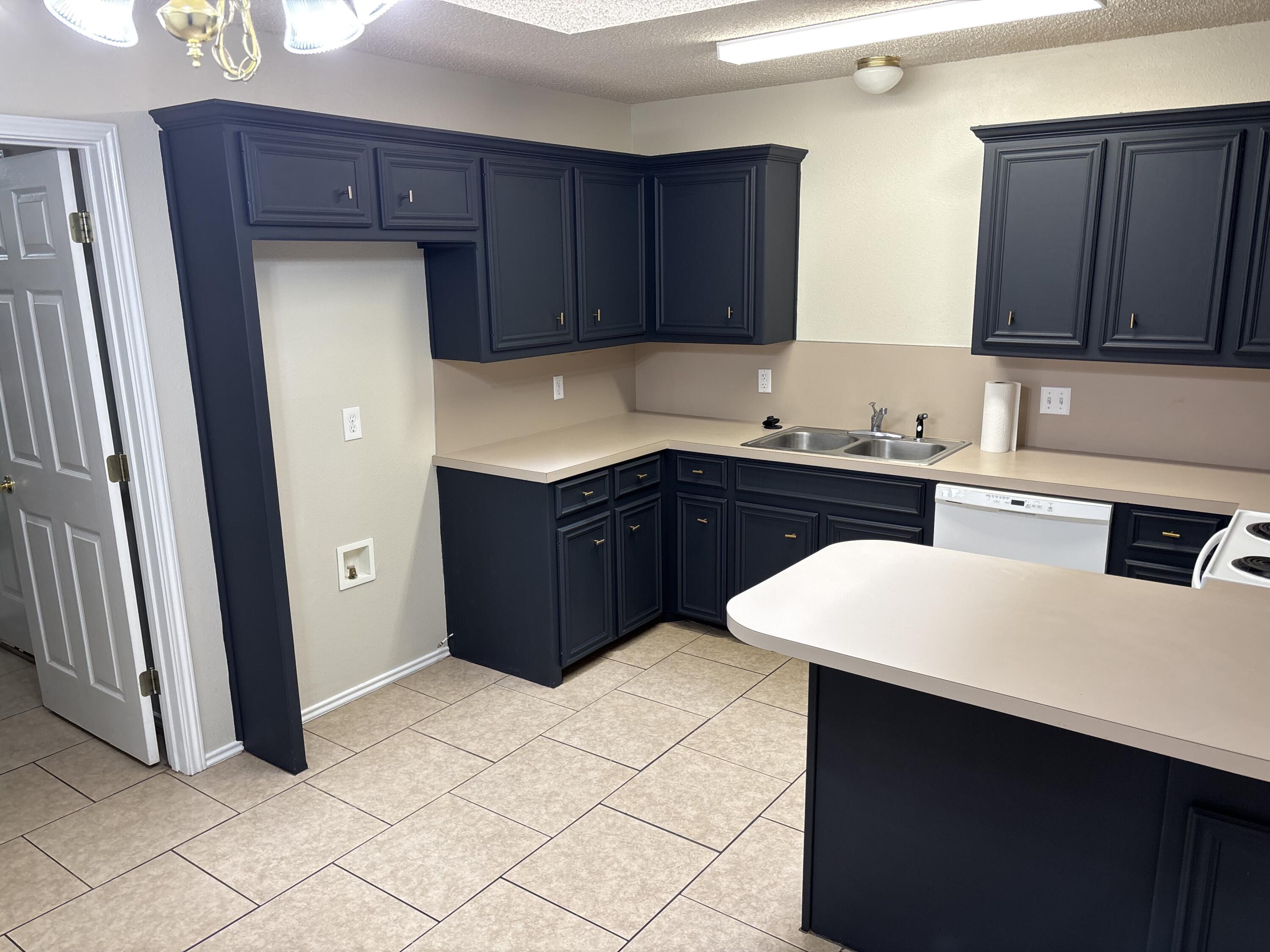 2914 88th Street Lubbock, TX 79423 - Photo 8 of 20 kitchen -2