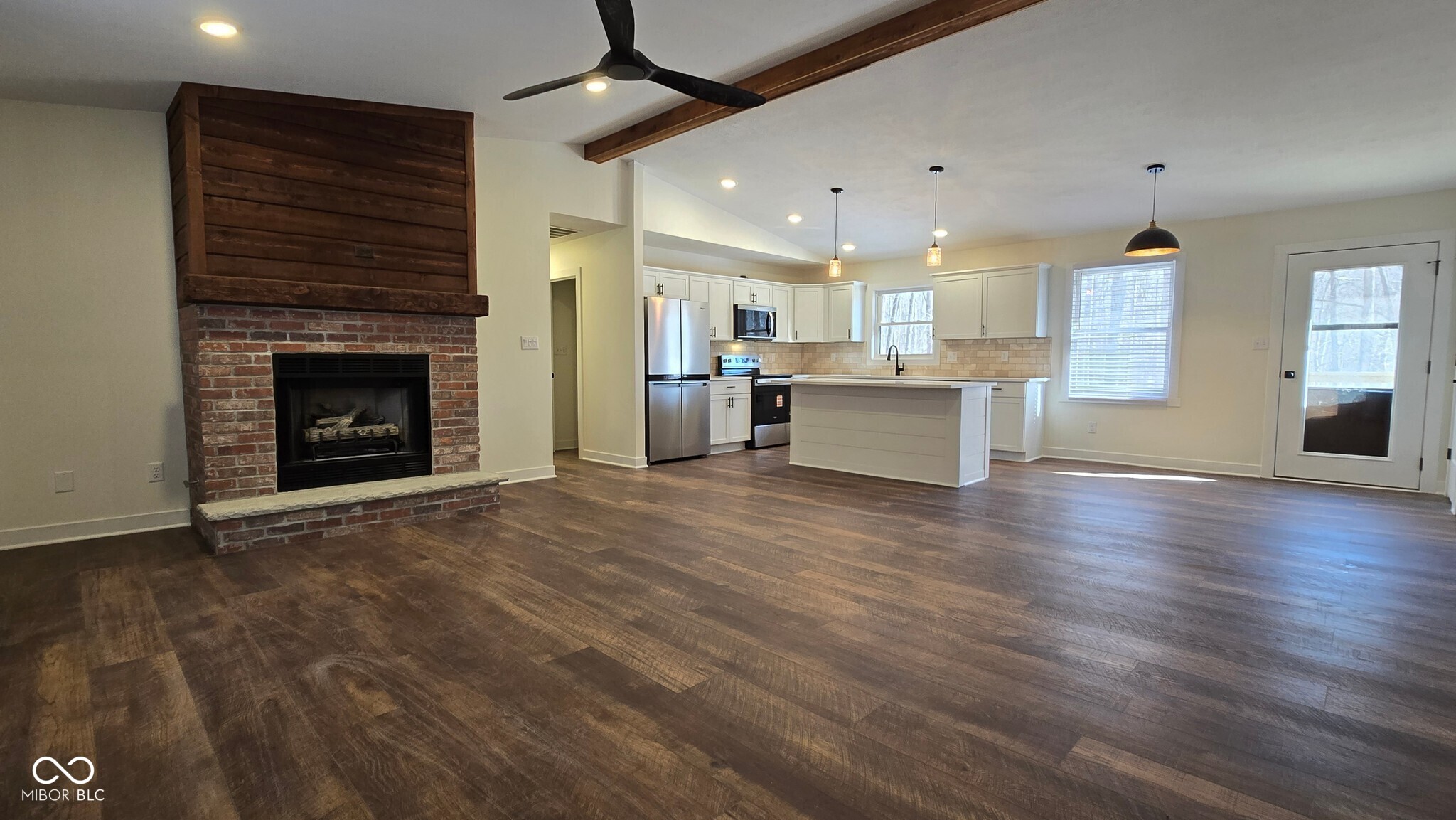 3747 Smith Road Nashville, IN 47448 - Photo 4 of 27 Gallery Image 4
