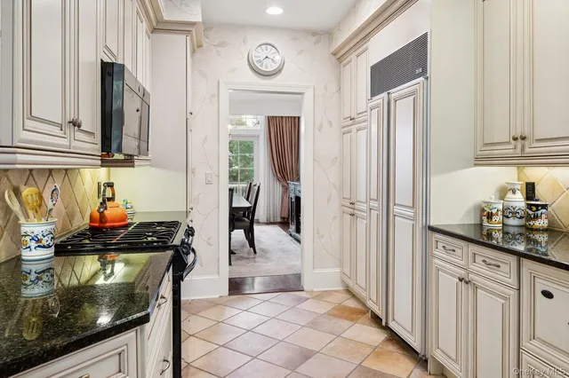 $1,250,000 | 10 Old Jackson Avenue, Unit 72, Hastings-on-Hudson, NY 10706