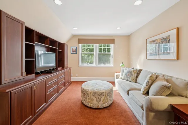 $1,250,000 | 10 Old Jackson Avenue, Unit 72, Hastings-on-Hudson, NY 10706