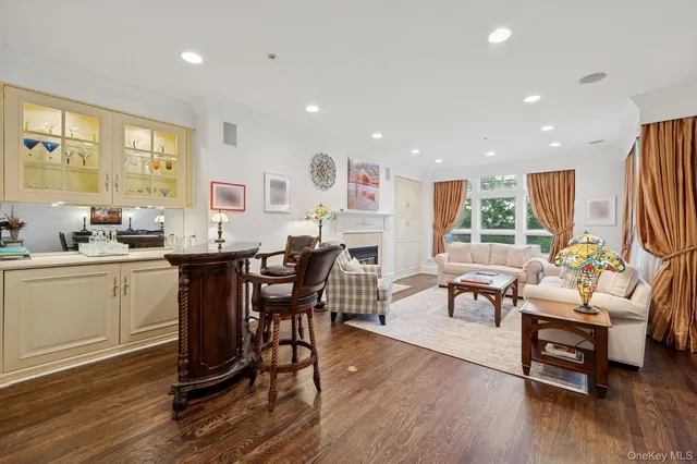 $1,250,000 | 10 Old Jackson Avenue, Unit 72, Hastings-on-Hudson, NY 10706