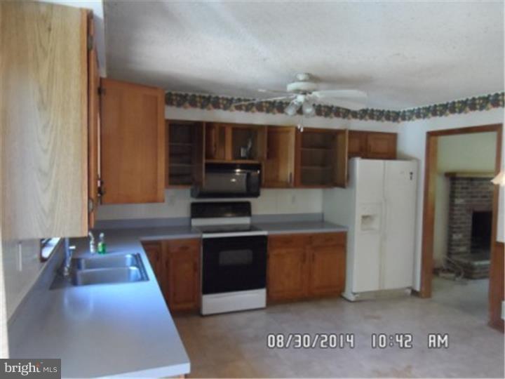 27 Kuzyk Road Cream Ridge, NJ 08514 - Photo 2 of 6