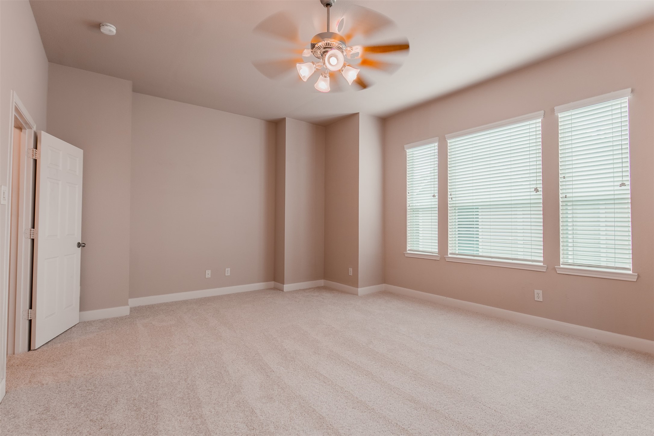 2354 Bastrop Street Houston, TX 77004 - Photo 13 of 21 a view of an empty room with a window