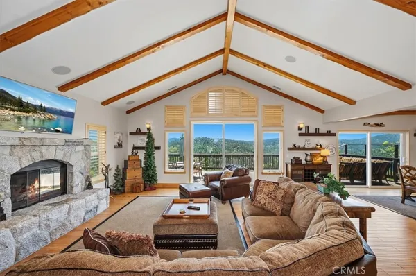 $1,149,900 | 885 Del Norte Lane, Lake Arrowhead, CA 92352