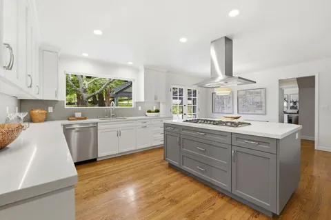 $4,595,000 | 3089 Country Club Court, Palo Alto, CA 94304