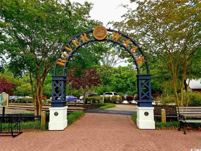 $215,900 | 304 Kiskadee Loop, Unit 3E, Conway, SC 29526