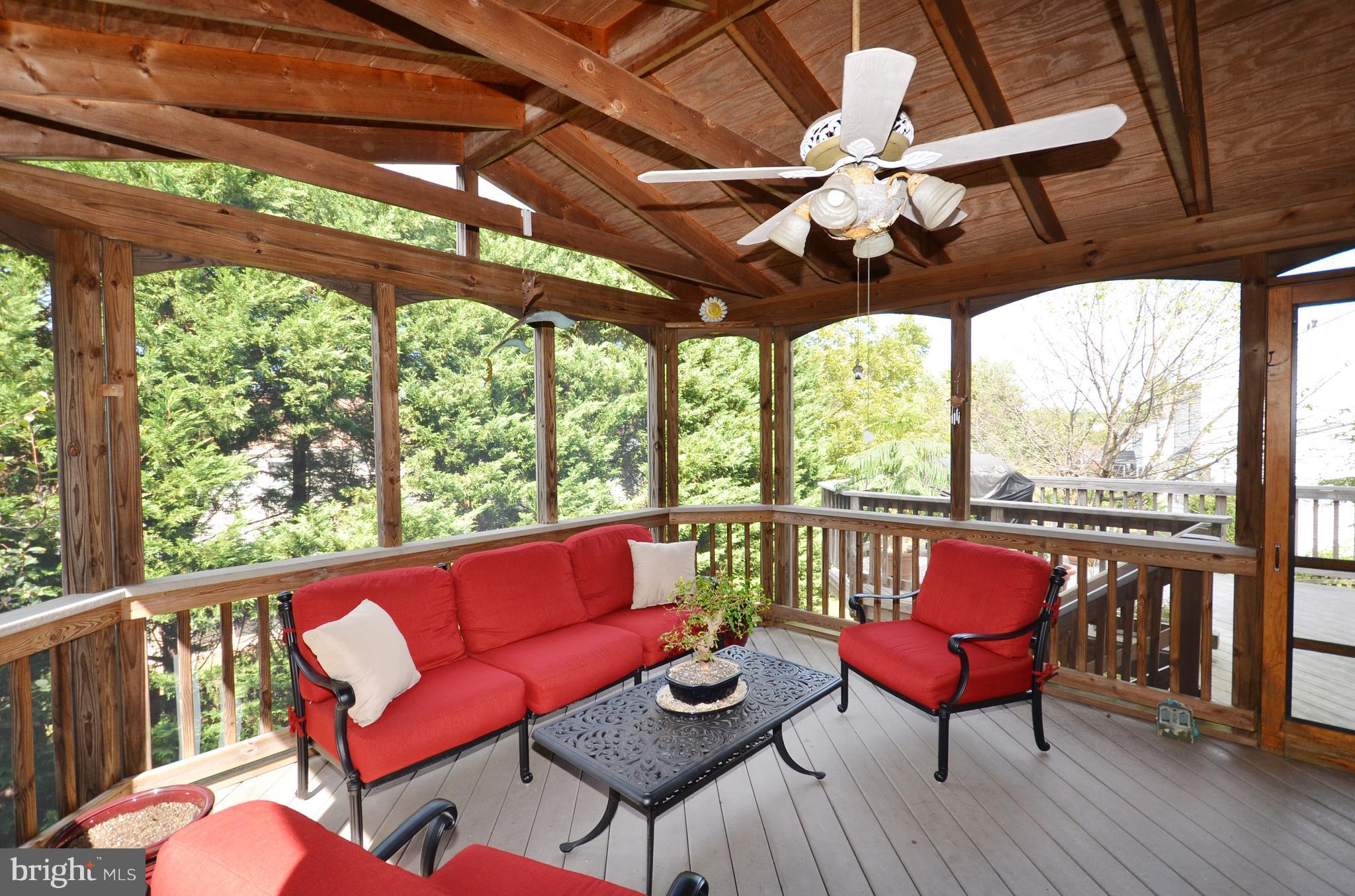 1917 East Beech Road Sterling, VA 20164 - Photo 15 of 20 Screened Porch