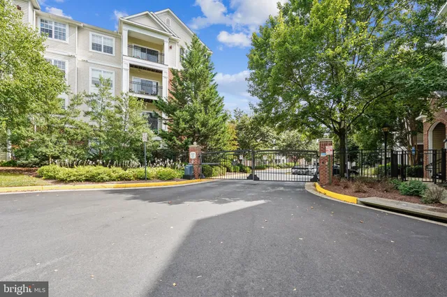 $1,750 | 12921 Centre Park Circle, Unit 303, Herndon, VA 20171