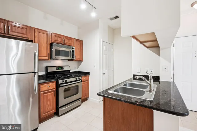 $1,750 | 12921 Centre Park Circle, Unit 303, Herndon, VA 20171