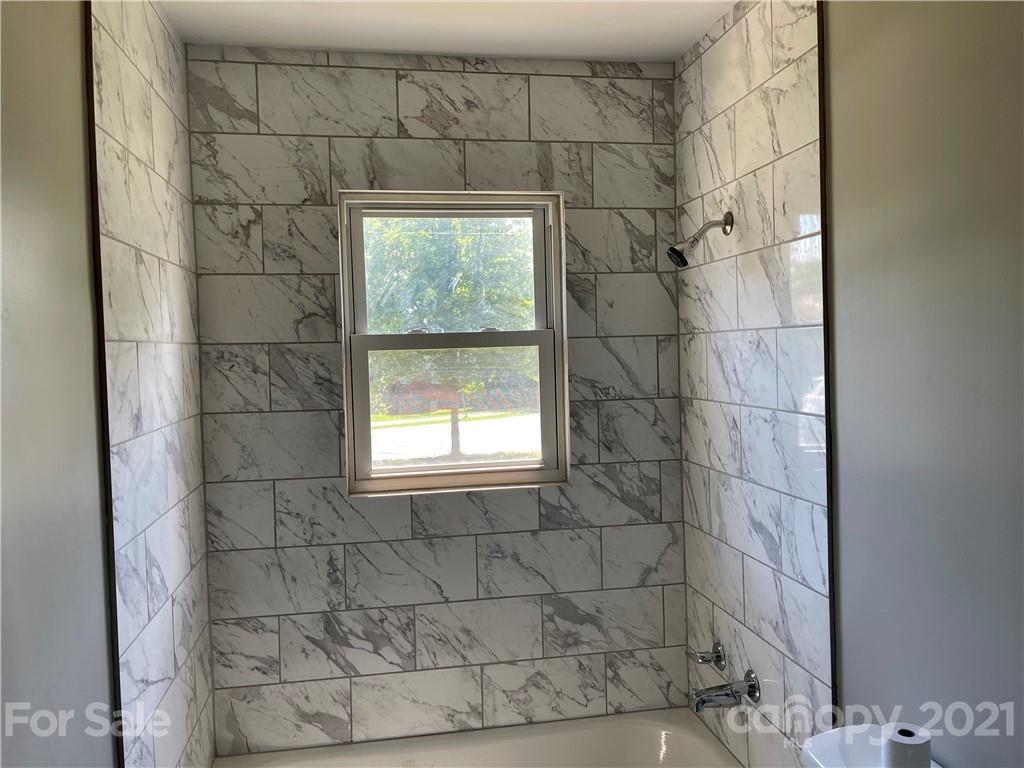 4301 Tillman Road Charlotte, NC 28208 - Photo 16 of 40 Gallery Image 16