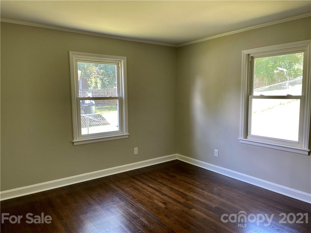 4301 Tillman Road Charlotte, NC 28208 - Photo 17 of 40 Gallery Image 17