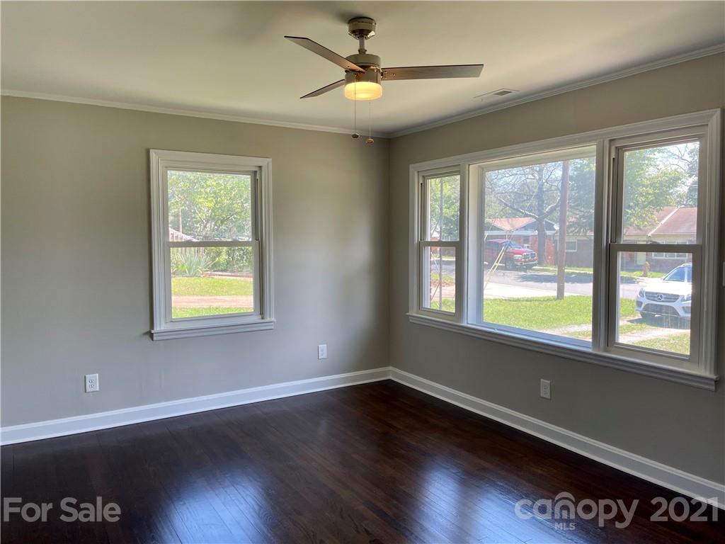 4301 Tillman Road Charlotte, NC 28208 - Photo 23 of 40 Gallery Image 23