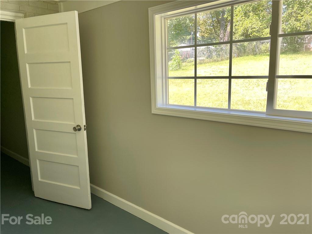4301 Tillman Road Charlotte, NC 28208 - Photo 25 of 40 Gallery Image 25