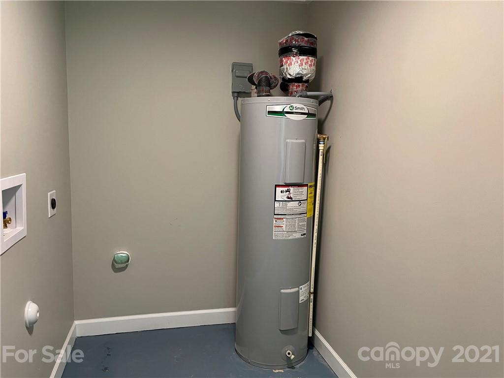 4301 Tillman Road Charlotte, NC 28208 - Photo 27 of 40 Gallery Image 27