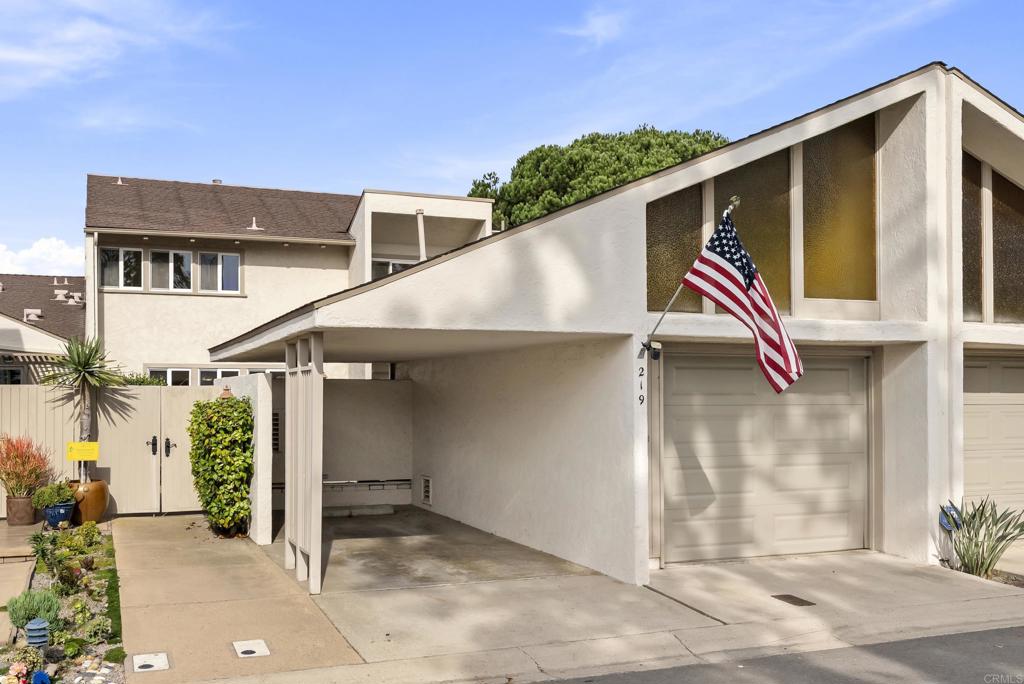 219 Via Osuna Rancho Santa Fe, CA 92091 - Photo 3 of 50 a view of outdoor space