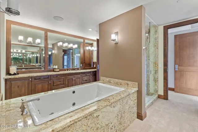 $5,500,000 | 1031 South Island Green Drive, Coeur D'Alene, ID 83814