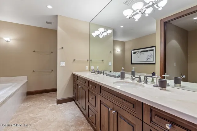 $5,500,000 | 1031 South Island Green Drive, Coeur D'Alene, ID 83814