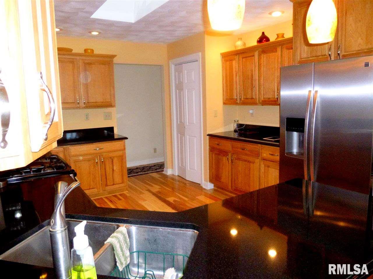 303 Hickory Hills Road Geneseo, IL 61254 - Photo 8 of 23 Gallery Image 8