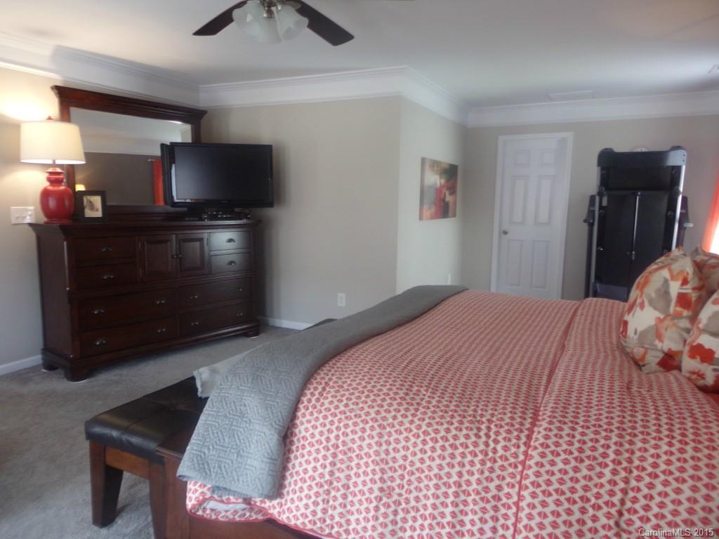 8603 Heartleaf Road Charlotte, NC 28227 - Photo 14 of 24 Gallery Image 14