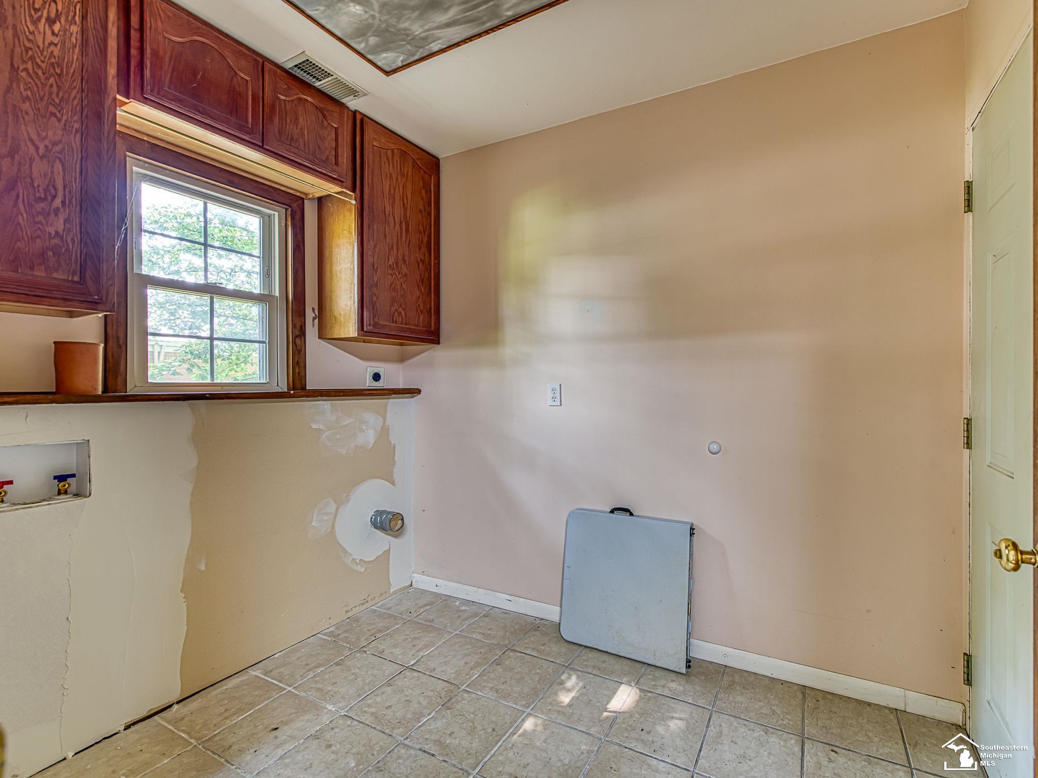 1660 West Sterns Road Temperance, MI 48182 - Photo 9 of 42