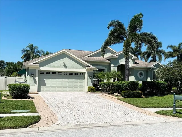 a view of house and outdoor space