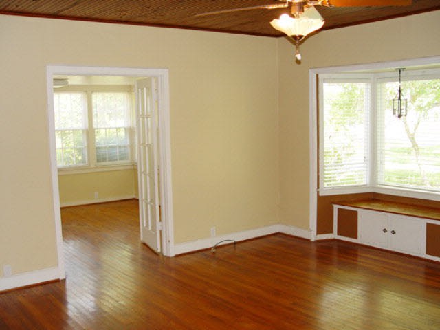 154 South Summit Street Fairhope, AL 36532 - Photo 3 of 23 Living room to den